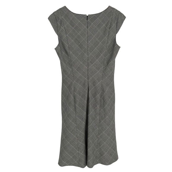 White House Black Market Womens Fit & Flare Cap Sleeve Dress Size 6 Black Plaid - Picture 4 of 12